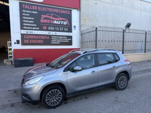 Peugeot 2008 1.6dci con 100cv y 220.000km, año 2015 con etiqueta C, único propietario, todo los mantenimientos al
Día, se da revisado y con 1 año de garantía y transferencia incluida